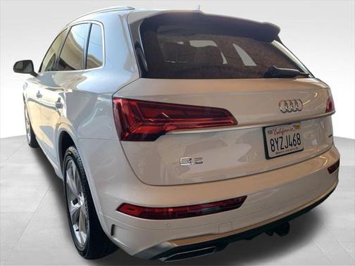 2022 Audi Q5 45 S line Premium Plus