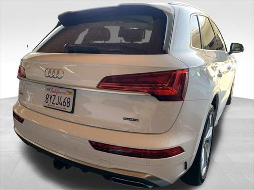 2022 Audi Q5 45 S line Premium Plus