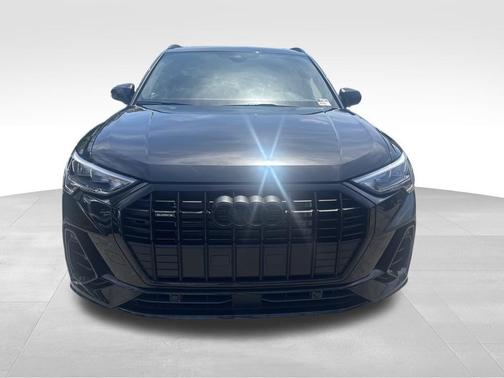 2022 Audi Q3 45 S line Premium