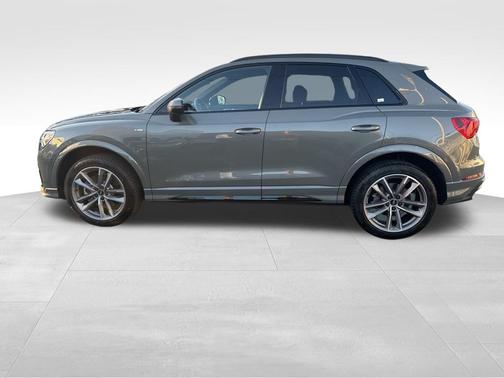 2024 Audi Q3 Premium 45 TFSI S line quattro Tiptronic
