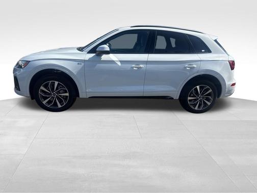 2024 Audi Q5 45 S line Premium