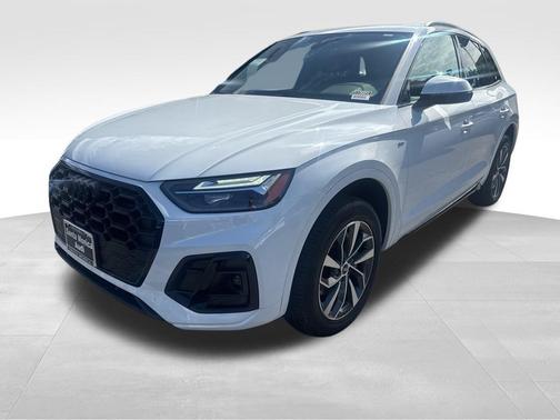 2024 Audi Q5 45 S line Premium