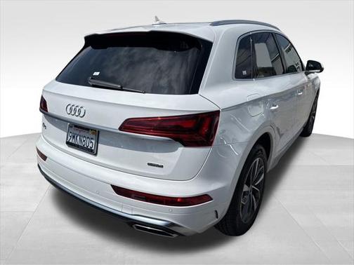2024 Audi Q5 45 S line Premium