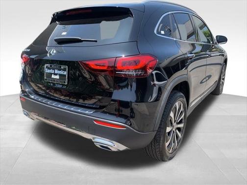 2023 Mercedes-Benz GLA 250 Base