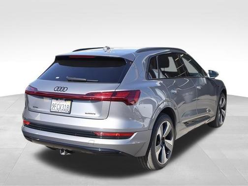 2023 Audi e-tron Premium Plus quattro