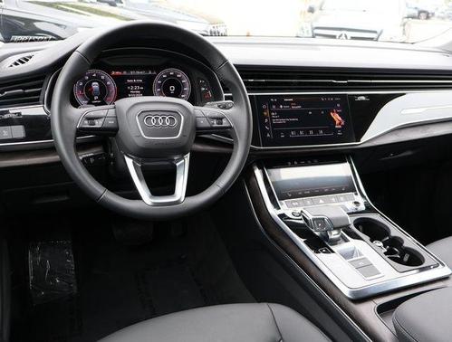 2024 Audi Q7 45 Premium
