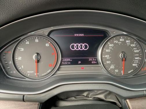 2022 Audi Q5 45 S line Premium