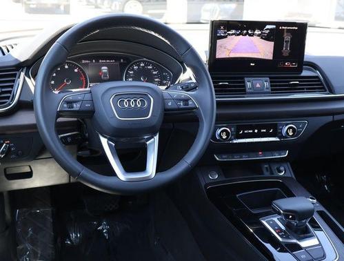 2023 Audi Q5 40 Premium