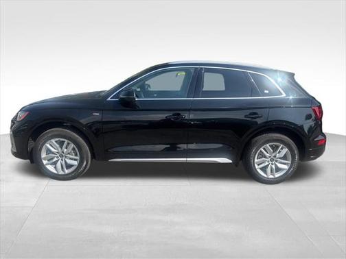 2022 Audi Q5 45 S line Premium