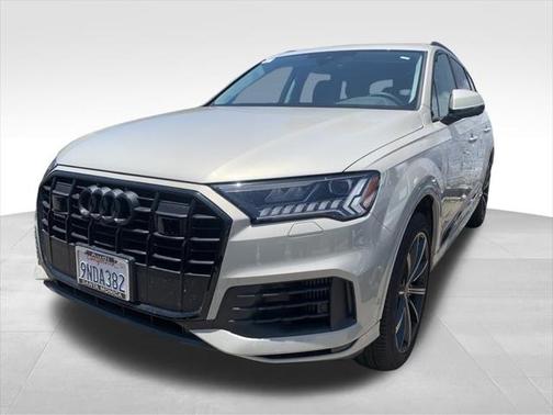 2024 Audi Q7 55 Premium Plus