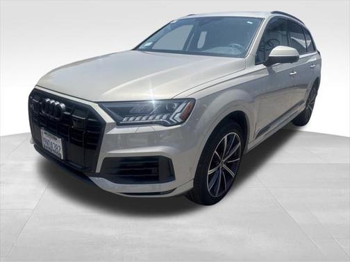 2024 Audi Q7 55 Premium Plus