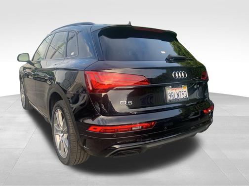 2025 Audi Q5 45 S line Premium