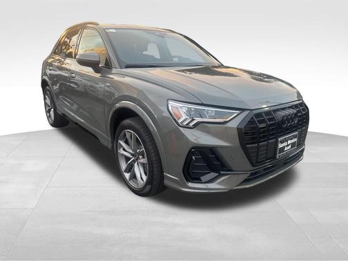 2024 Audi Q3 Premium 45 TFSI S line quattro Tiptronic