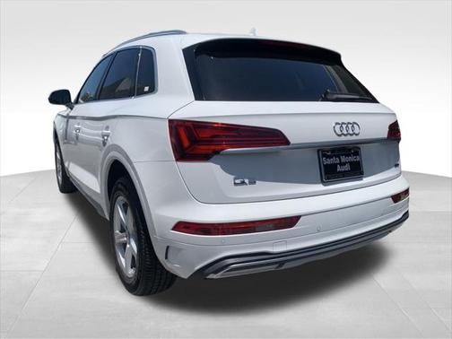 2023 Audi Q5 40 Premium