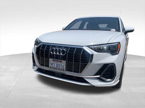 2022 Audi Q3 45 S line Premium