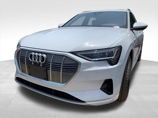 2023 Audi e-tron Premium Plus quattro