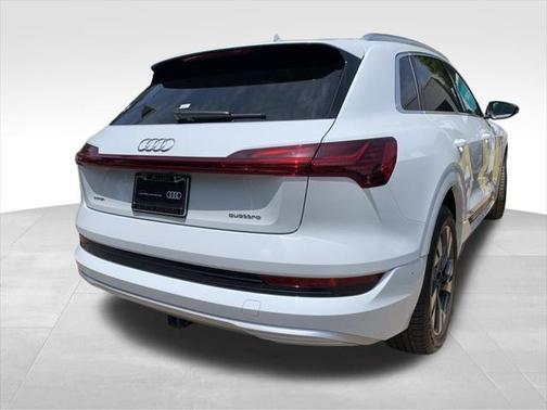 2023 Audi e-tron Premium Plus quattro
