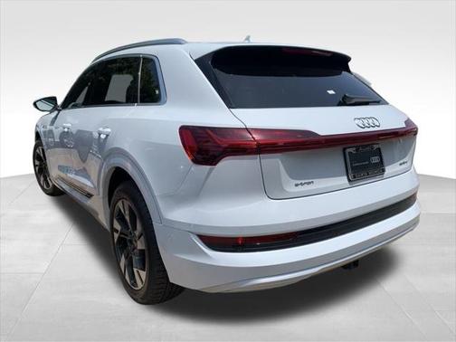2023 Audi e-tron Premium Plus quattro