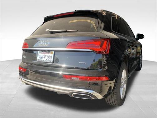 2024 Audi Q5 45 S line Premium