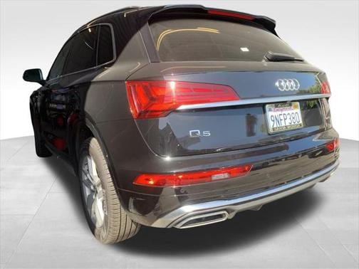 2024 Audi Q5 45 S line Premium