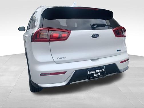 2017 Kia Niro LX