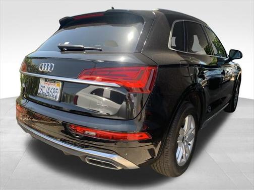 2022 Audi Q5 45 S line Premium