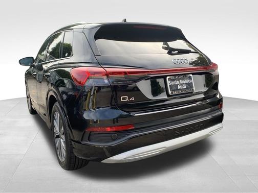 2023 Audi Q4 e-tron Premium Plus 40 RWD