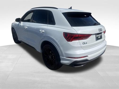 2023 Audi Q3 45 S line Premium Plus