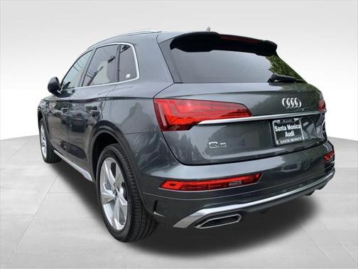 2022 Audi Q5 45 S line Premium Plus