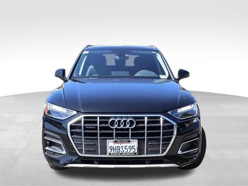 2023 Audi Q5 40 Premium