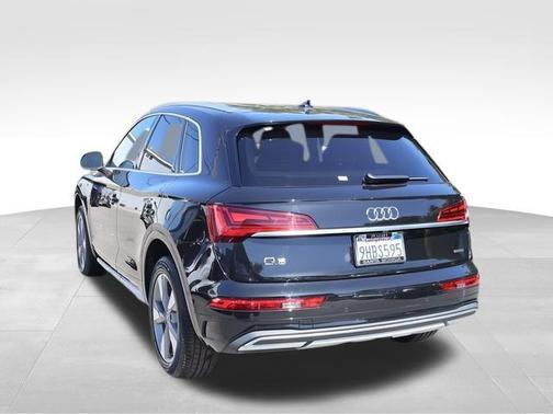 2023 Audi Q5 40 Premium