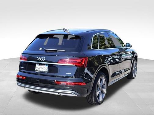 2023 Audi Q5 40 Premium