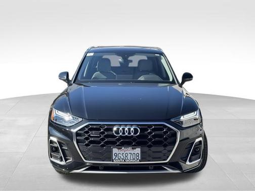 2023 Audi Q5 45 S line Premium