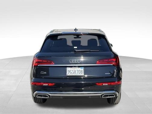 2023 Audi Q5 45 S line Premium
