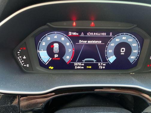 2024 Audi Q3 Premium 45 TFSI S line quattro Tiptronic