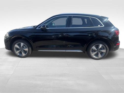 2024 Audi Q5 40 Premium