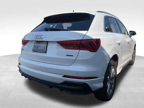 2022 Audi Q3 45 S line Premium