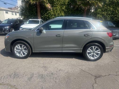 2022 Audi Q3 45 S line Premium Plus