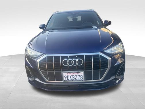 2022 Audi Q3 45 S line Premium