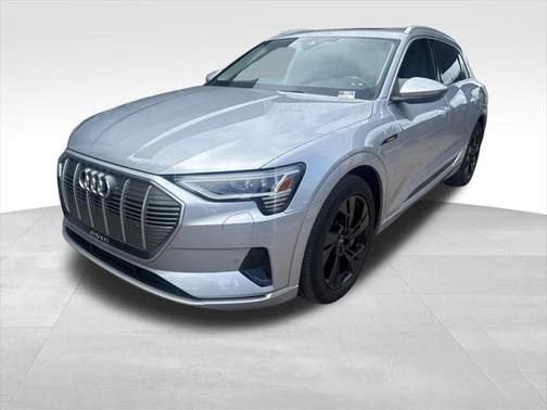 2022 Audi e-tron Premium