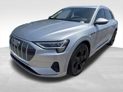 2022 Audi e-tron Premium