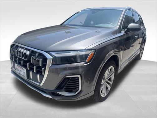 2025 Audi Q7 45 Premium