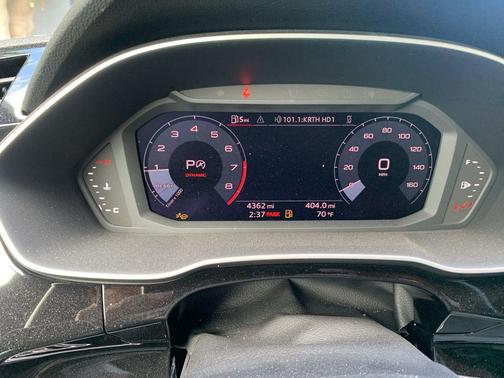 2024 Audi Q3 Premium 45 TFSI S line quattro Tiptronic