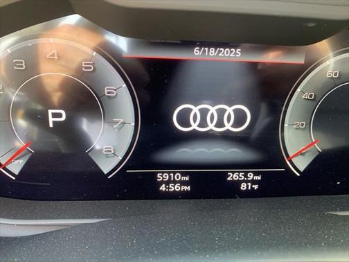 2025 Audi Q7 45 Premium Plus
