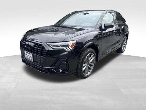 2024 Audi Q3 Premium 45 TFSI S line quattro Tiptronic