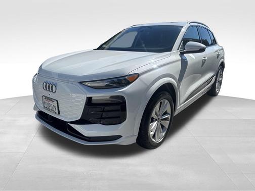 2025 Audi Q6 e-tron Premium
