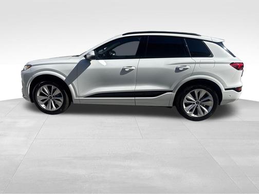 2025 Audi Q6 e-tron Premium