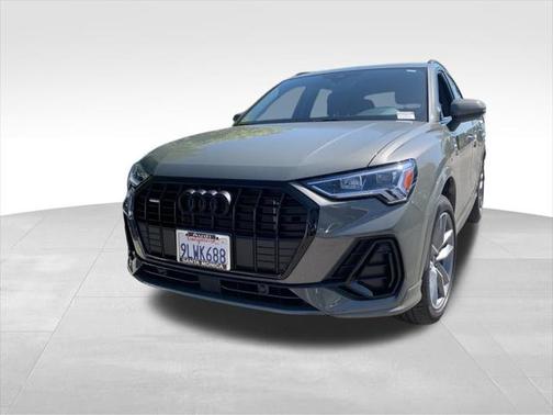 2024 Audi Q3 Premium 45 TFSI S line quattro Tiptronic