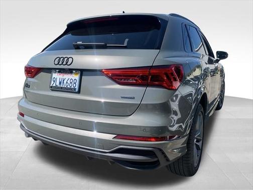 2024 Audi Q3 Premium 45 TFSI S line quattro Tiptronic