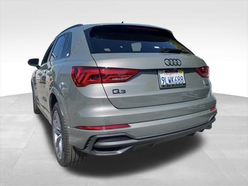 2024 Audi Q3 Premium 45 TFSI S line quattro Tiptronic